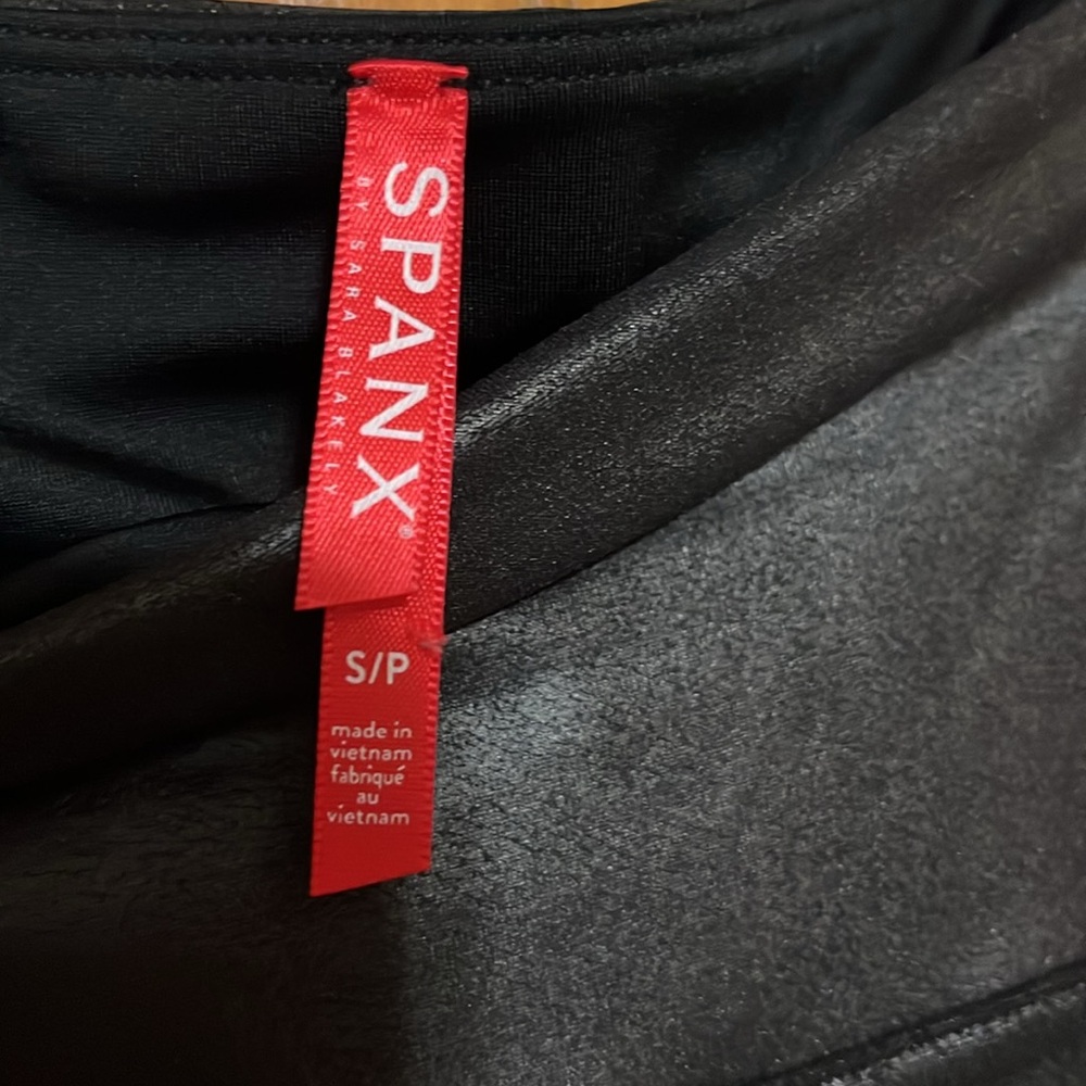 SPANX Moto Faux Leather Leggings - Picture 9 of 9